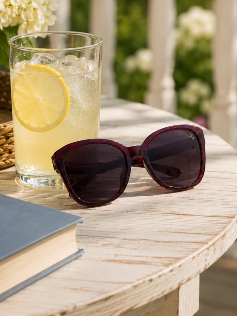 Maui Jim — Place